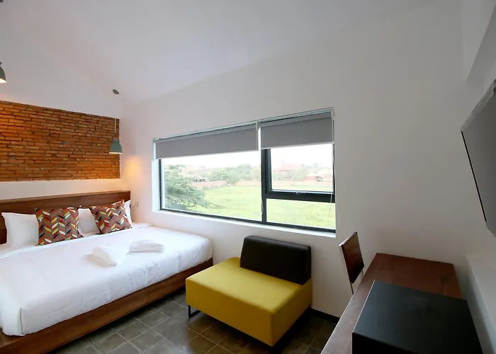 Country Hotel 3*